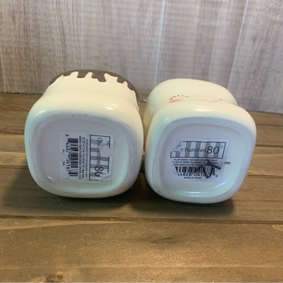 Set Of 2 Small Miniature Marshmallow Shaped  Cups Mugs With Faces - Picture 7 of 9